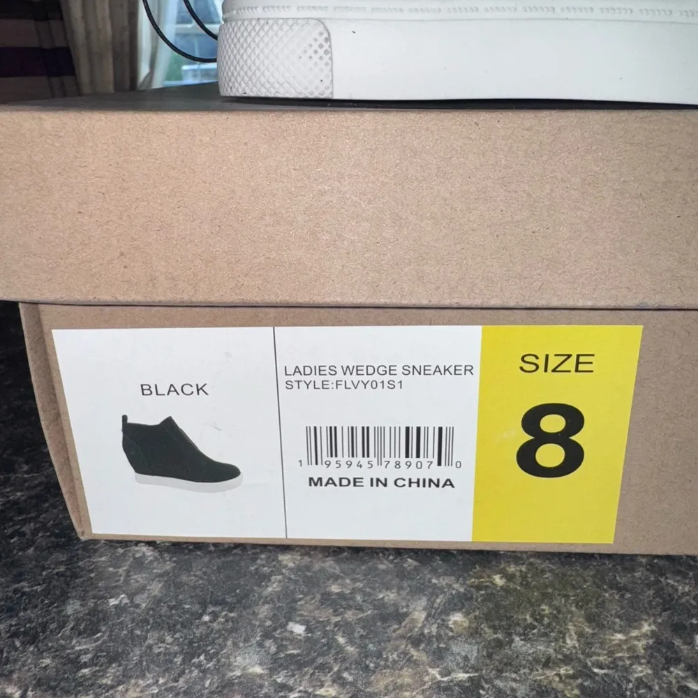 Steve Madden flavy ladies wedge sneaker Size 8 NWT - Image 7