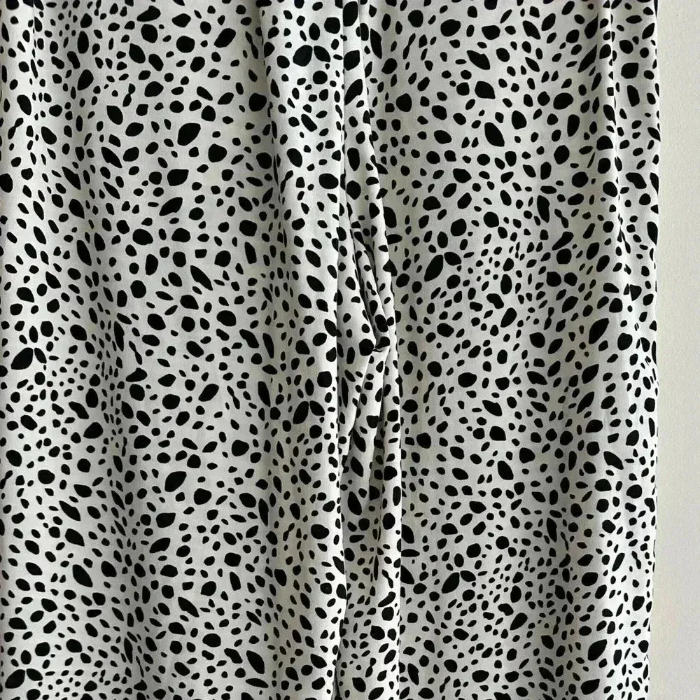 Zara Dalmatian Print Pleated Wide Leg Cropped Trouser Culottes in White, Med - Image 15