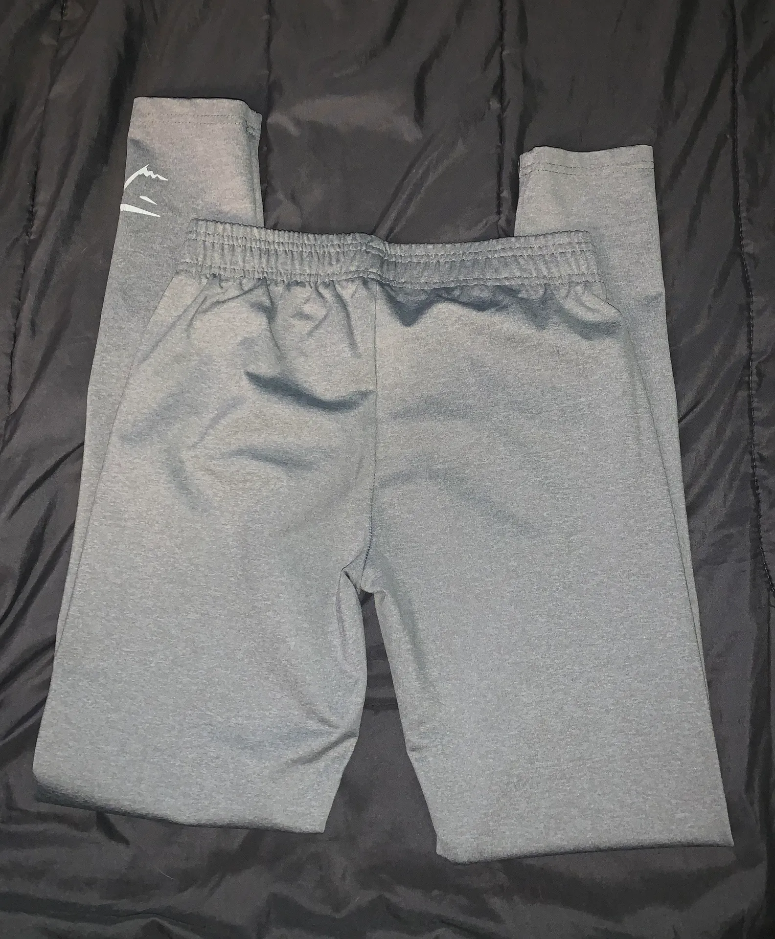 Gym shark leggings  - Image 3