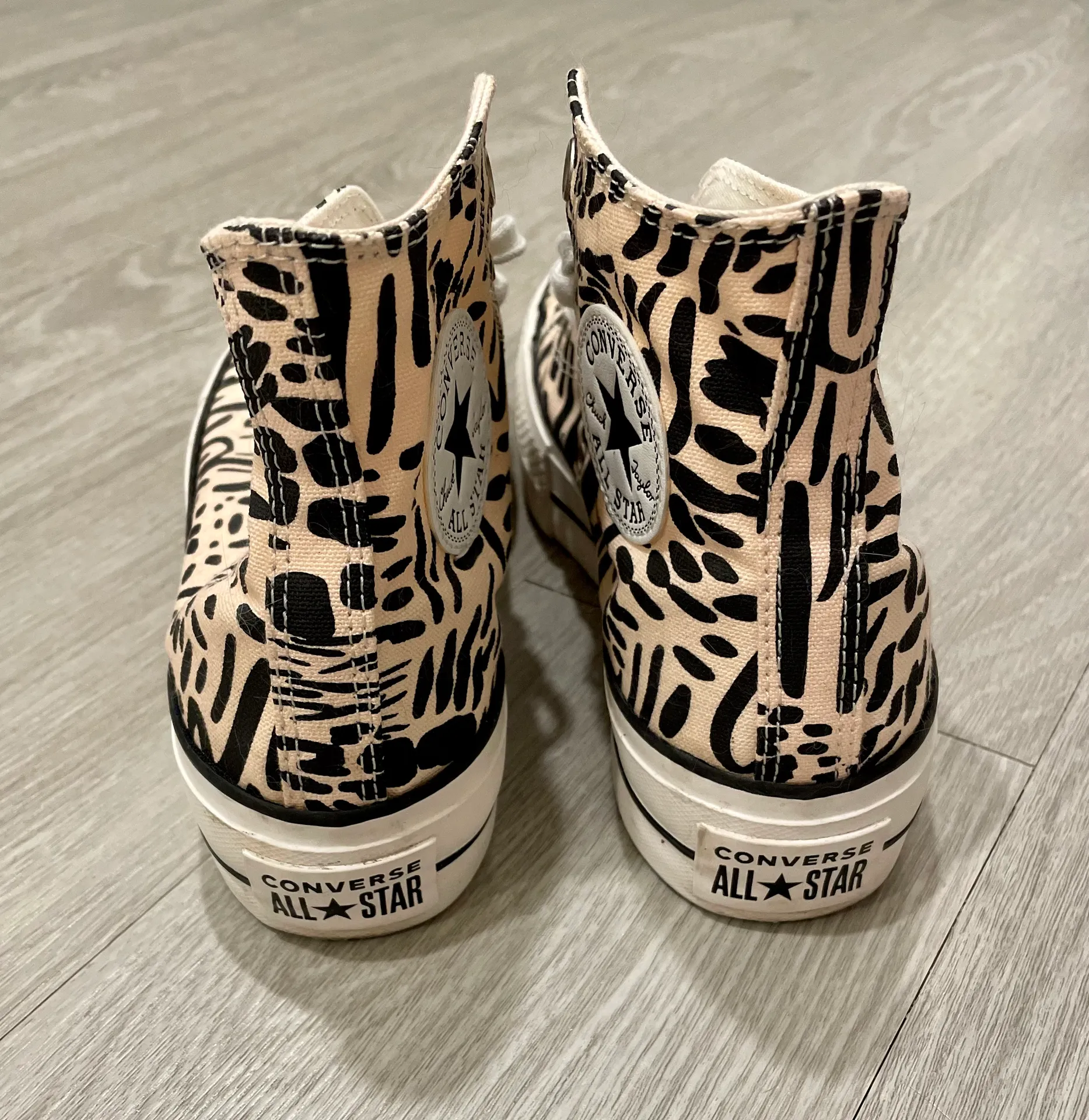 Converse Zebra Platform - Image 2