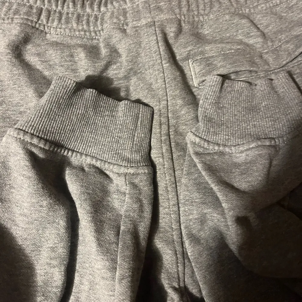 Gymshark joggers size small - Image 8