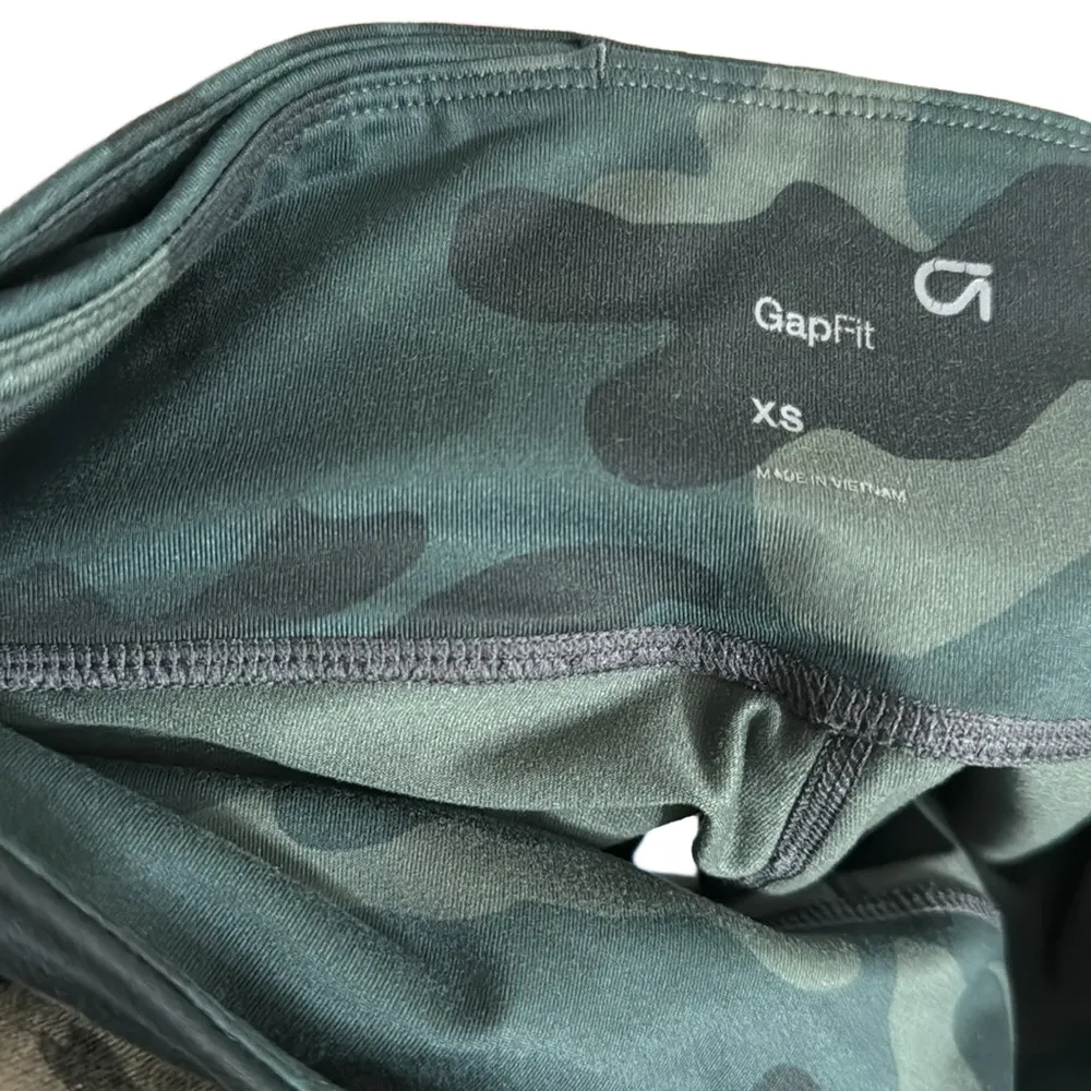 Gap Fit Camo Biker Shorts Womens Size S Green Camouflage High Rise - Image 6