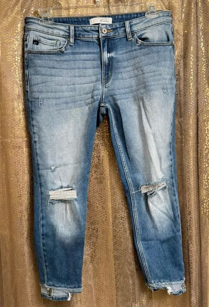 KanCan Mid Rise Skinny Ankle Reverse Hem Light Wash Jeans 15/31 Blue Size undefined - Image 1