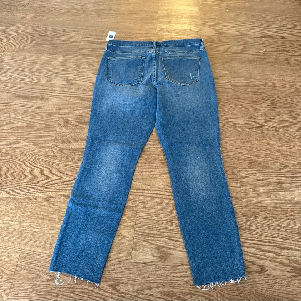 Gap 1969 Distress Raw Hem True Skinny
Ankle Jeans Blue Women's Size 30R - Image 10