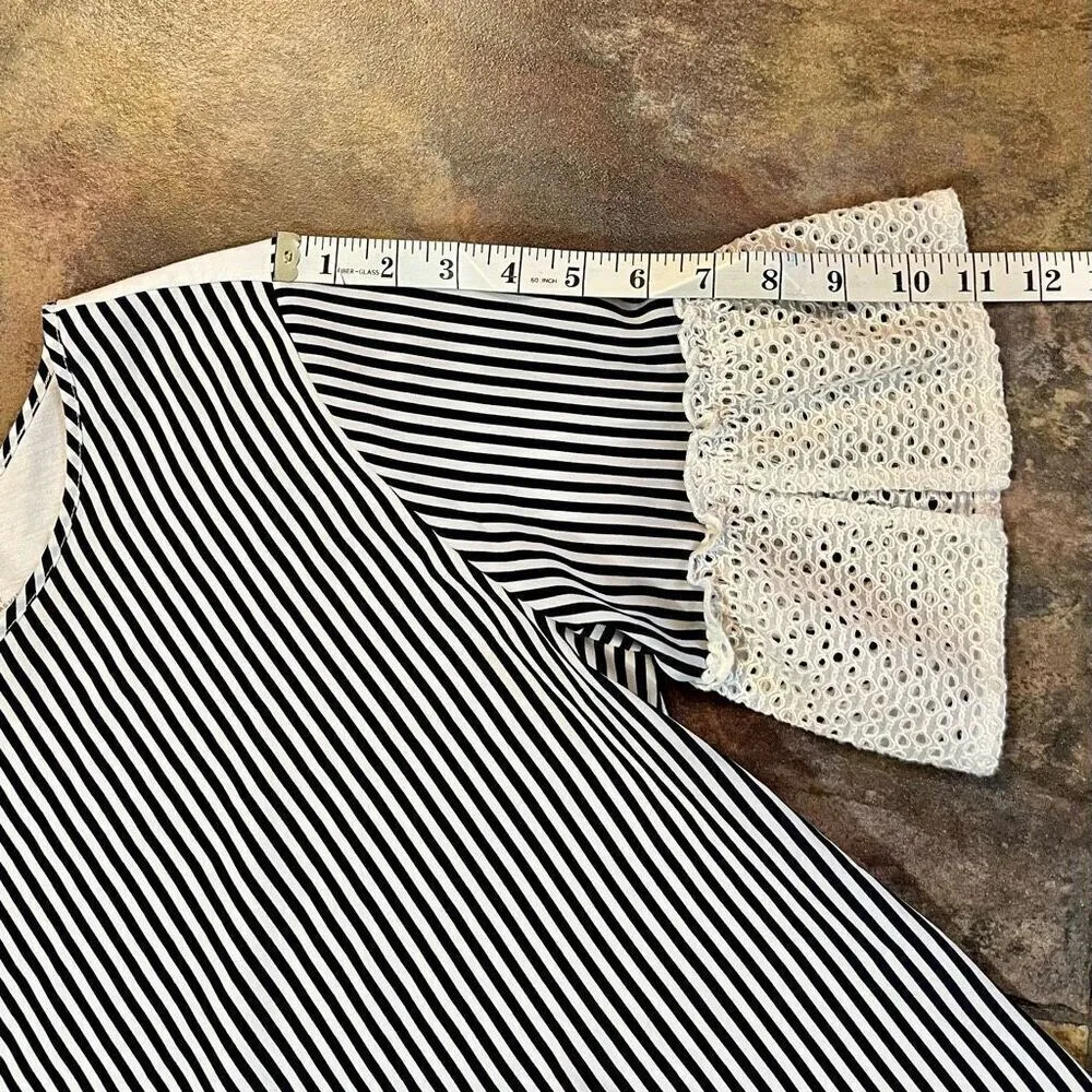 Van Heusen Women’s Small Striped Lace Blouse Small - Image 5