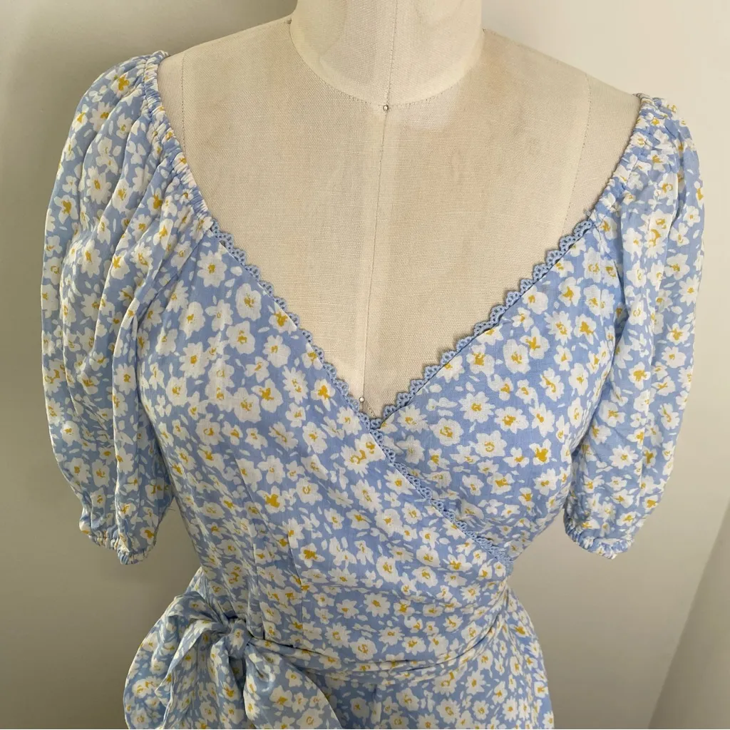 In Loom Daisy Floral Wrap Dress M - Image 3