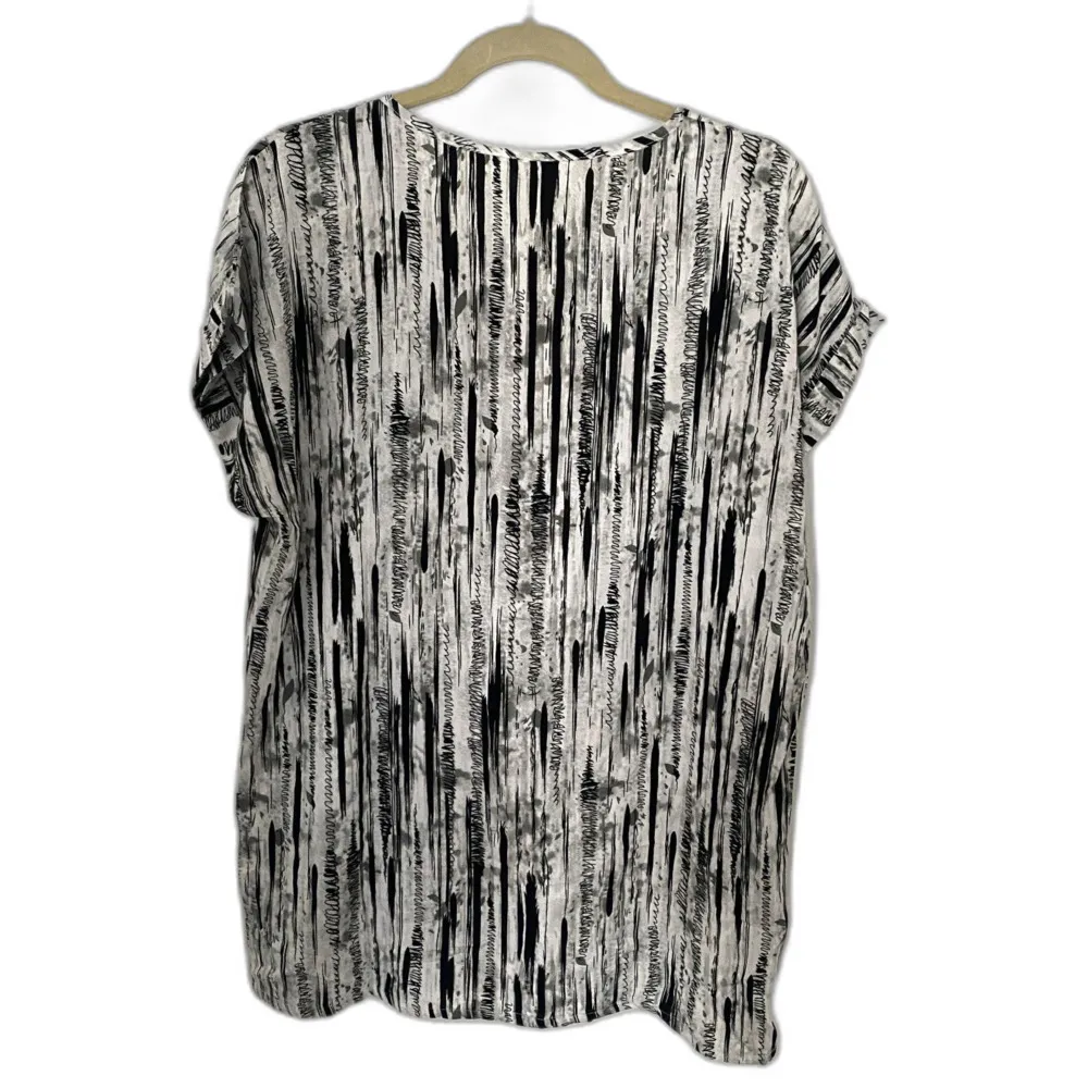 NWT Marry Fashion Lightweight V - Image 2