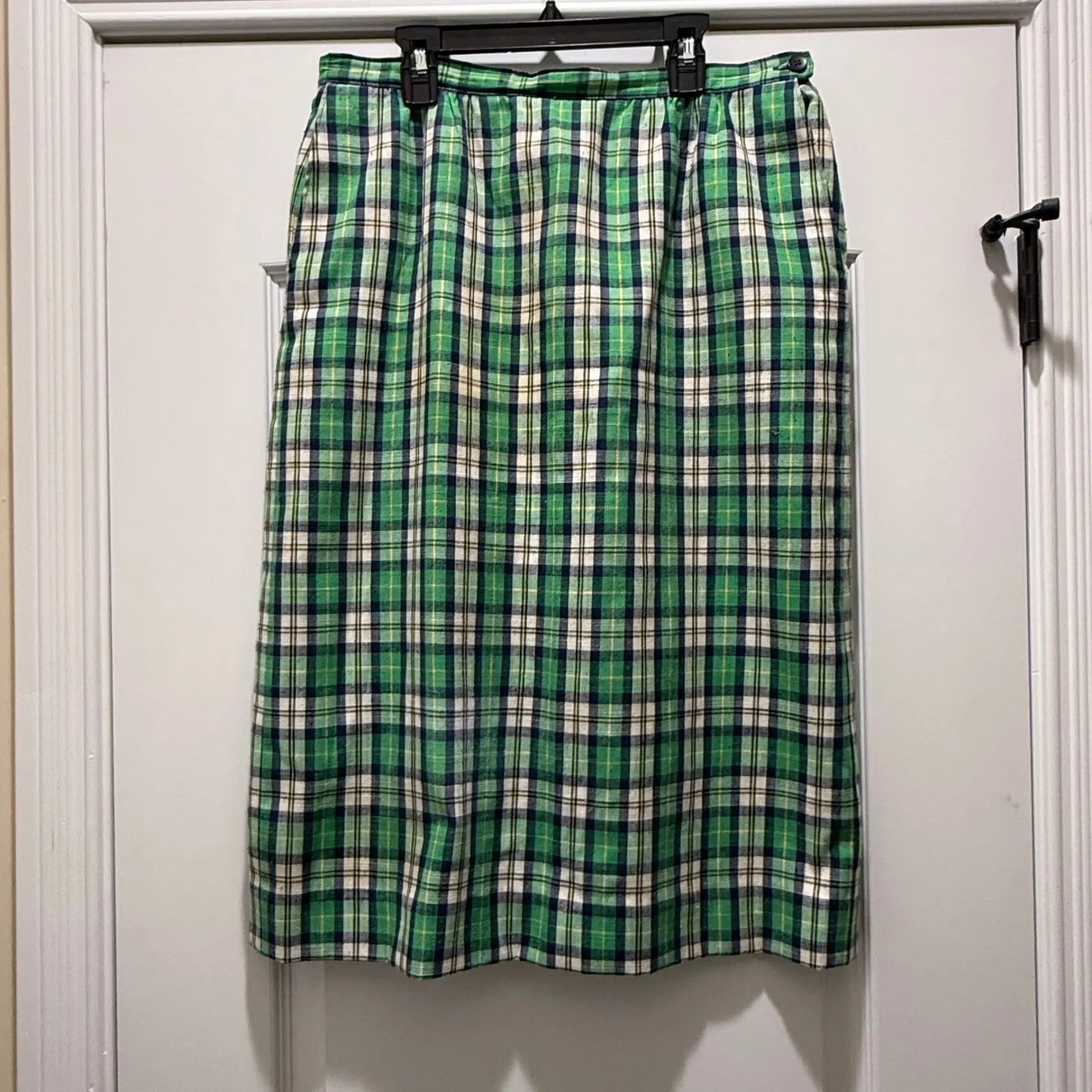 Vintage 1970s Pendleton Country Sophisticates Midi‎ Skirt Classic green plaid - Image 3