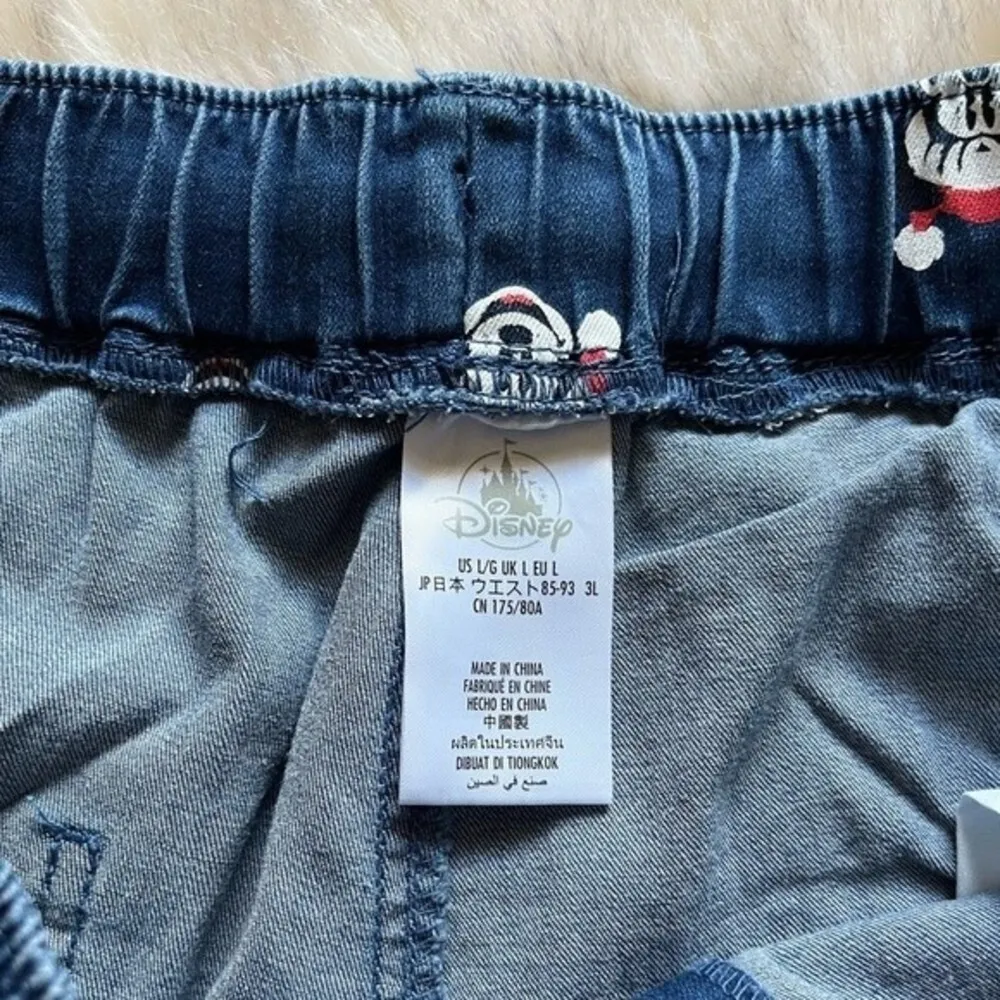 NWT Disney Mickey and Minnie Mouse Christmas Holiday Denim Jogger Jean Pants L - Image 10