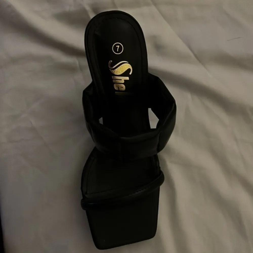 SHEIN Double Strap Square Toe See Through Wedge Sandals Black 7 NIB - Image 5