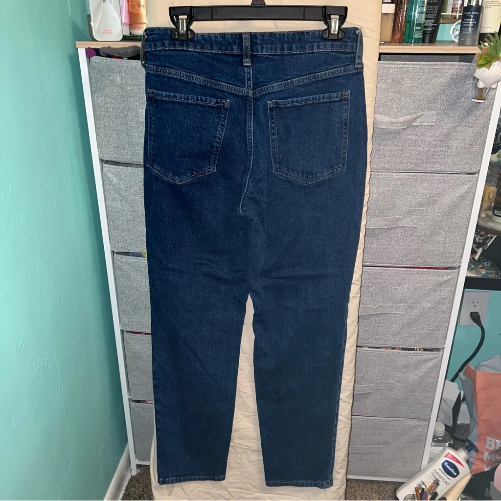 Old Navy Jeans - Image 3