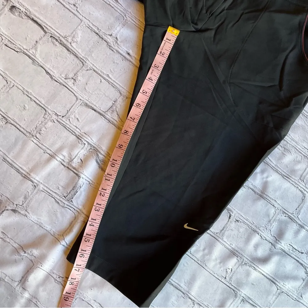 Nike Golf Tour Performance 6 Black Capri Long Shorts - Image 4