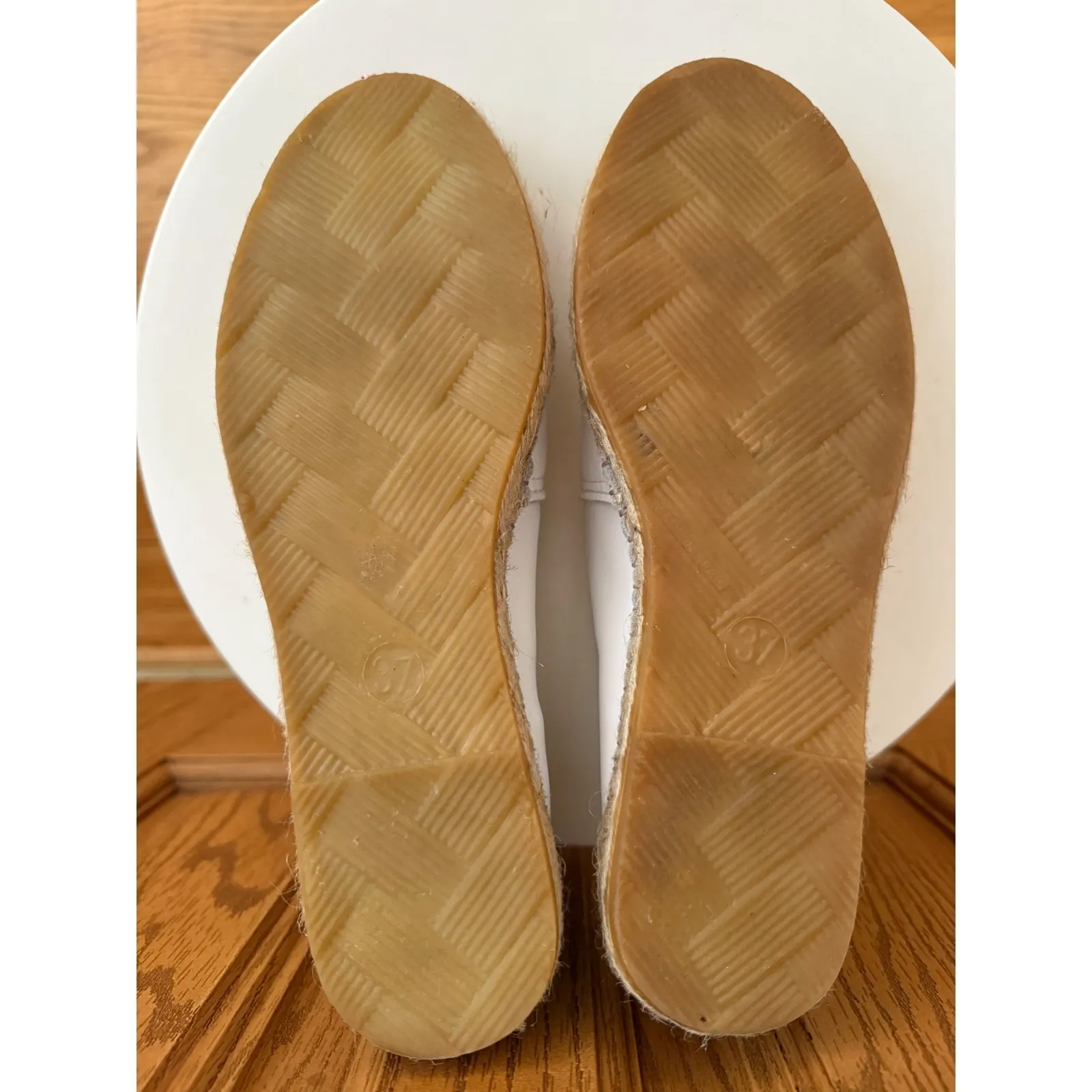 Fabiolas Handcrafted in Spain White Leather Espadrille Flats Size 6.5 (EU 37) - Image 5