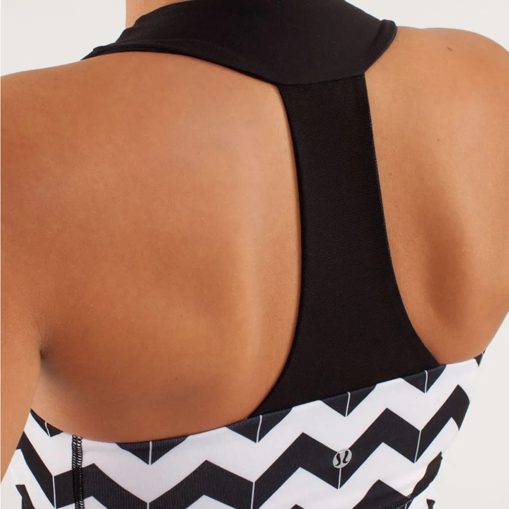 Lululemon Scoop Neck Tank
Arrow Chevron Polar Cream Black / Black 8 - Image 4