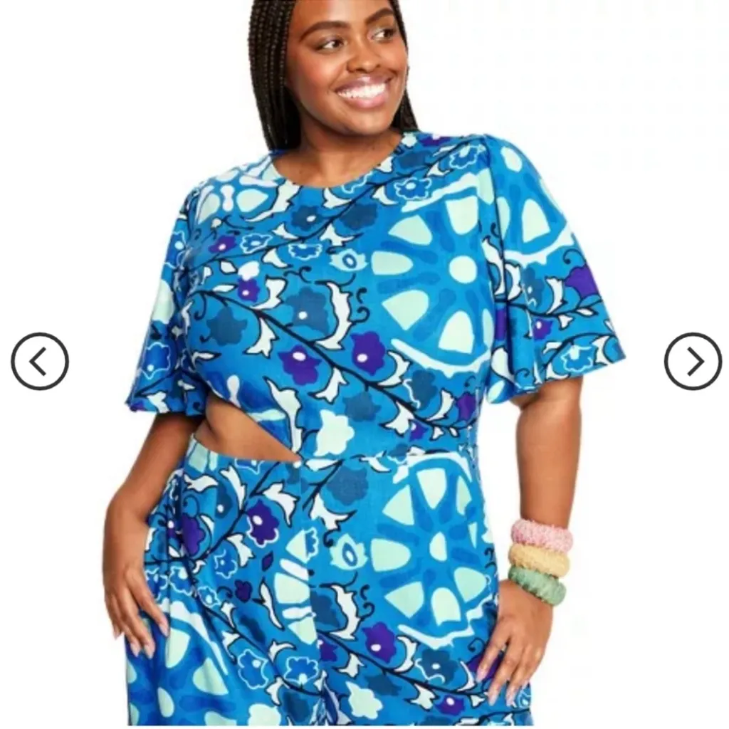 Women’s Large Zinnia Floral Print Bell Sleeve Cut Out Jumpsuit - Image 2