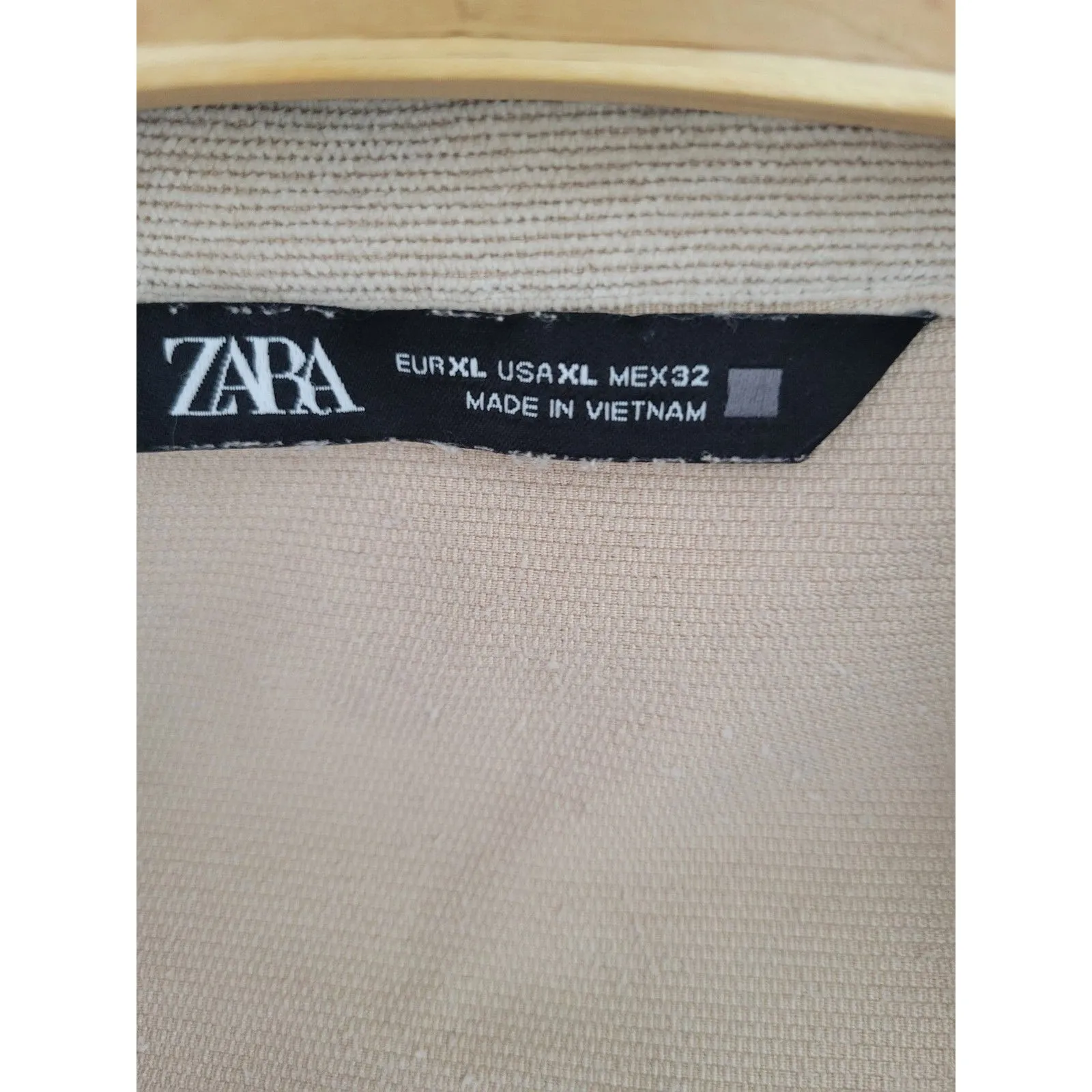 Zara Women's Whale Corduroy Long Shirt Size XL - Image 8