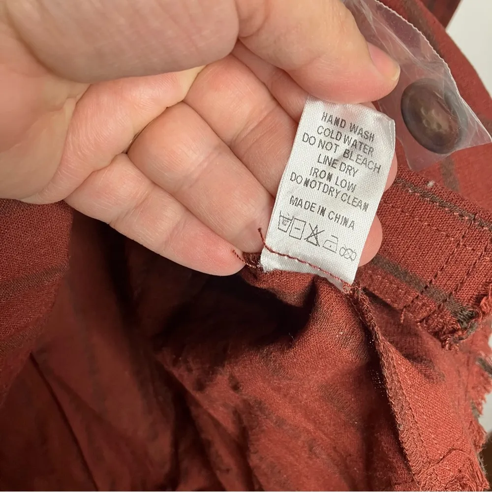 Promesa 100% cotton casual button down shirt raw hem rust women’s‎ size medium - Image 6
