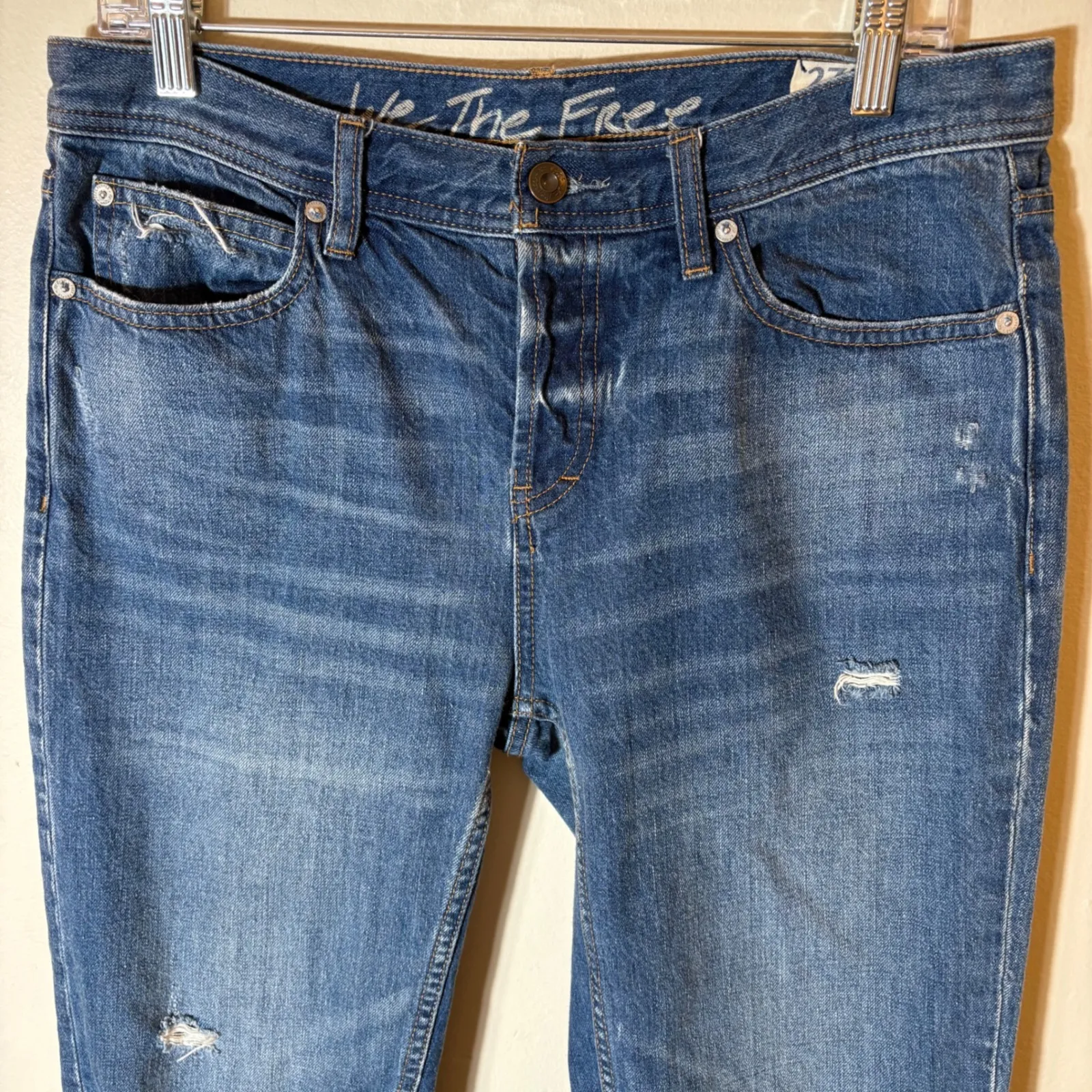 We The Free Distressed Button Fly Fray Hem Jeans size 27 - Image 2