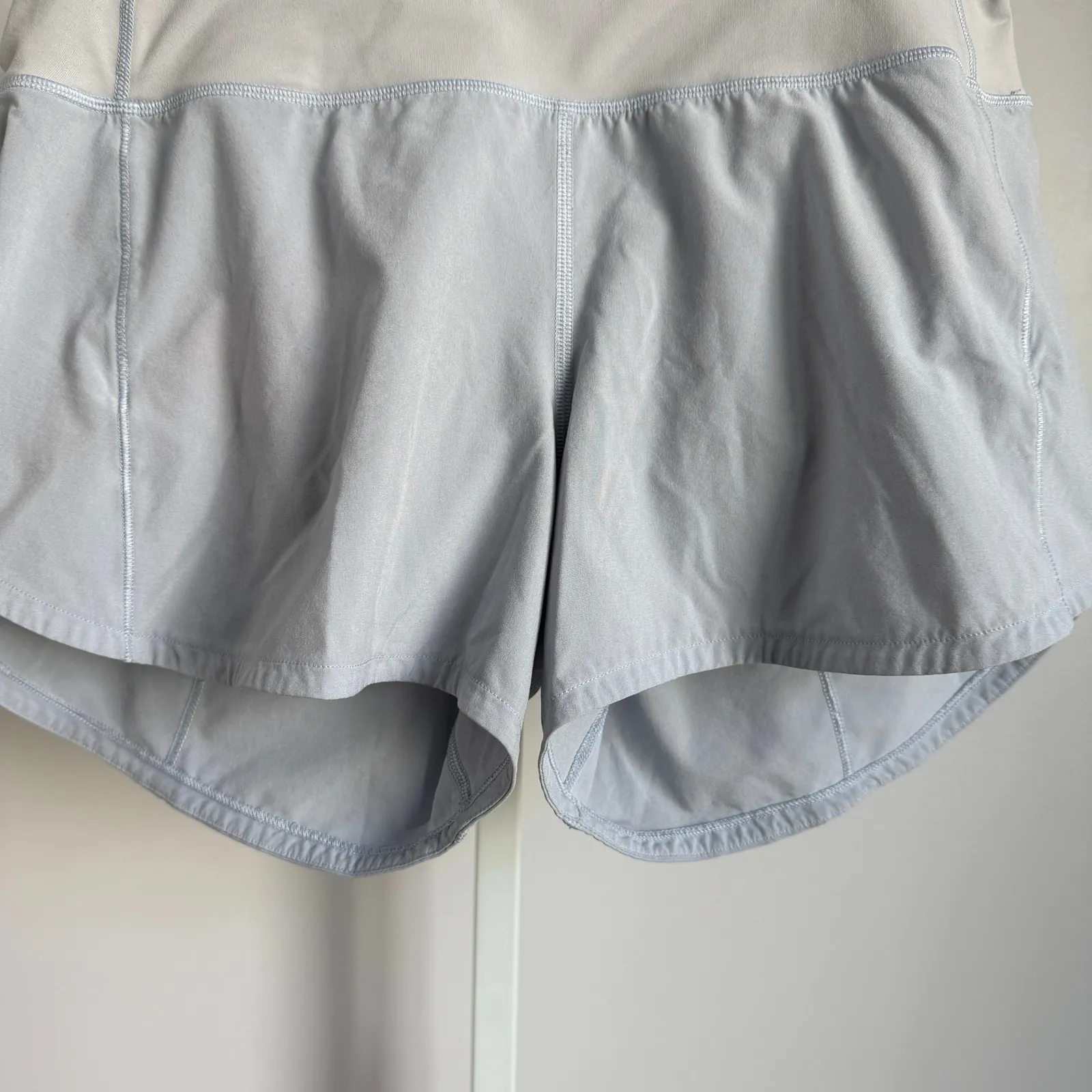 Lululemon Women's Running Shorts High Rise Lightweight Gray sz 4‎ Athletic - Image 3