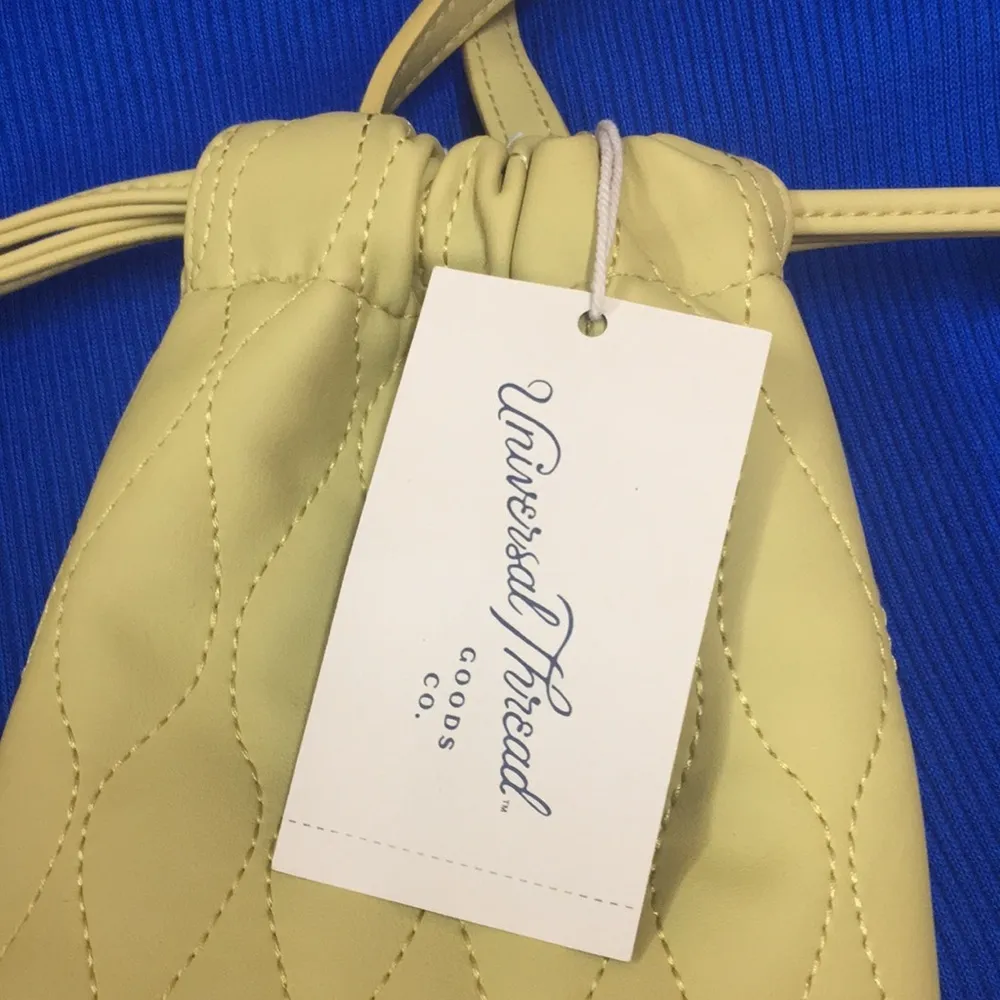 LADIES’ NWT Universal Thread Yellow Crossbody bag - Image 2