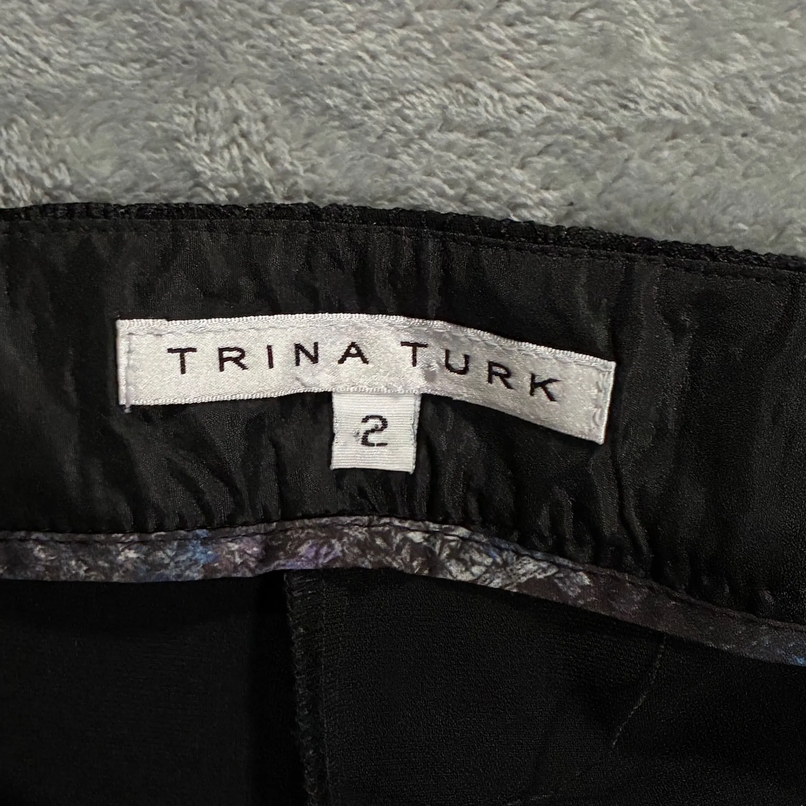 EUC TRINA TURK Black Lace Waist Flare Leg Dress Pants Women's Size 2 - Image 6