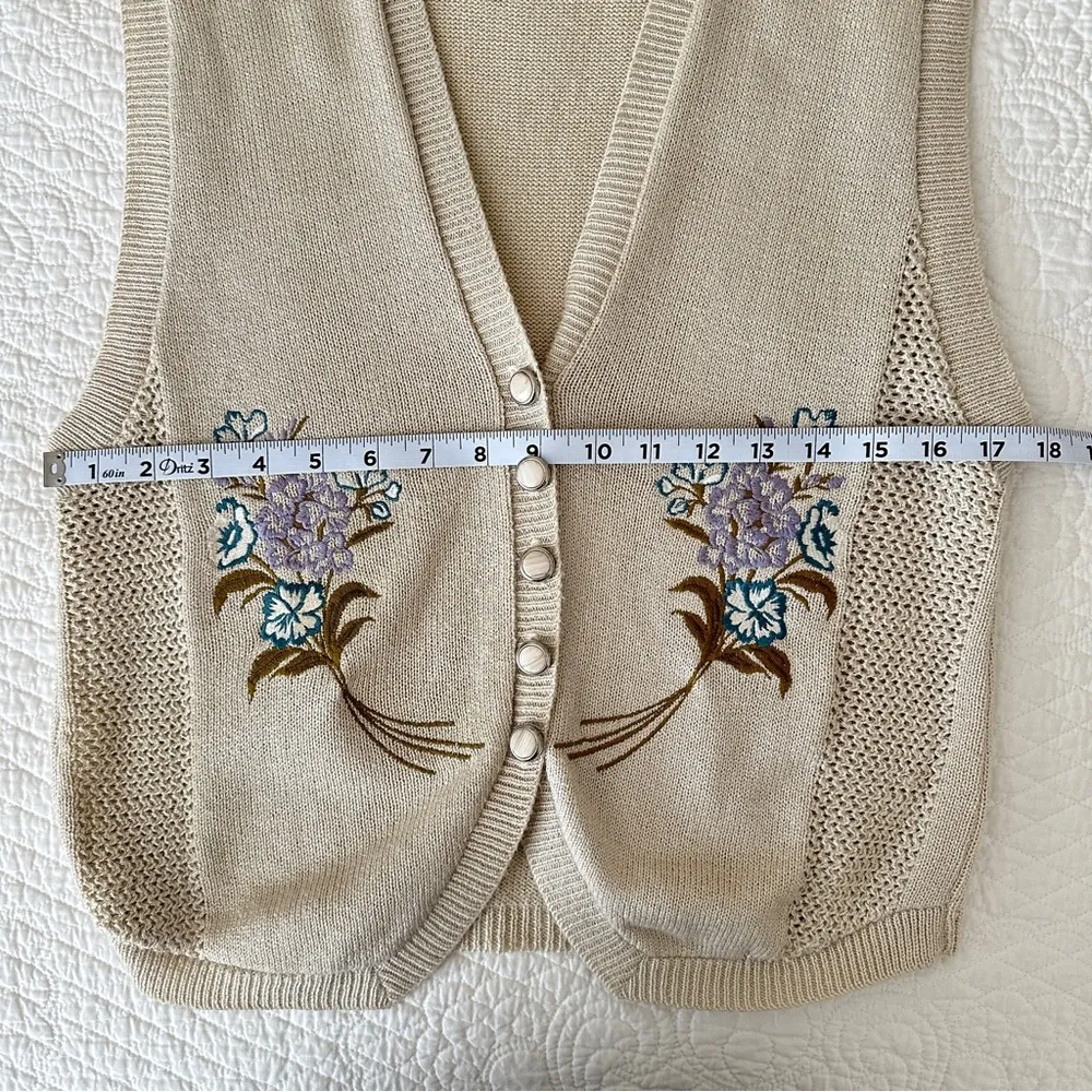 Vintage 90s Embroidered Floral Knit Vest Leslie Fay Petite Collection - Image 6