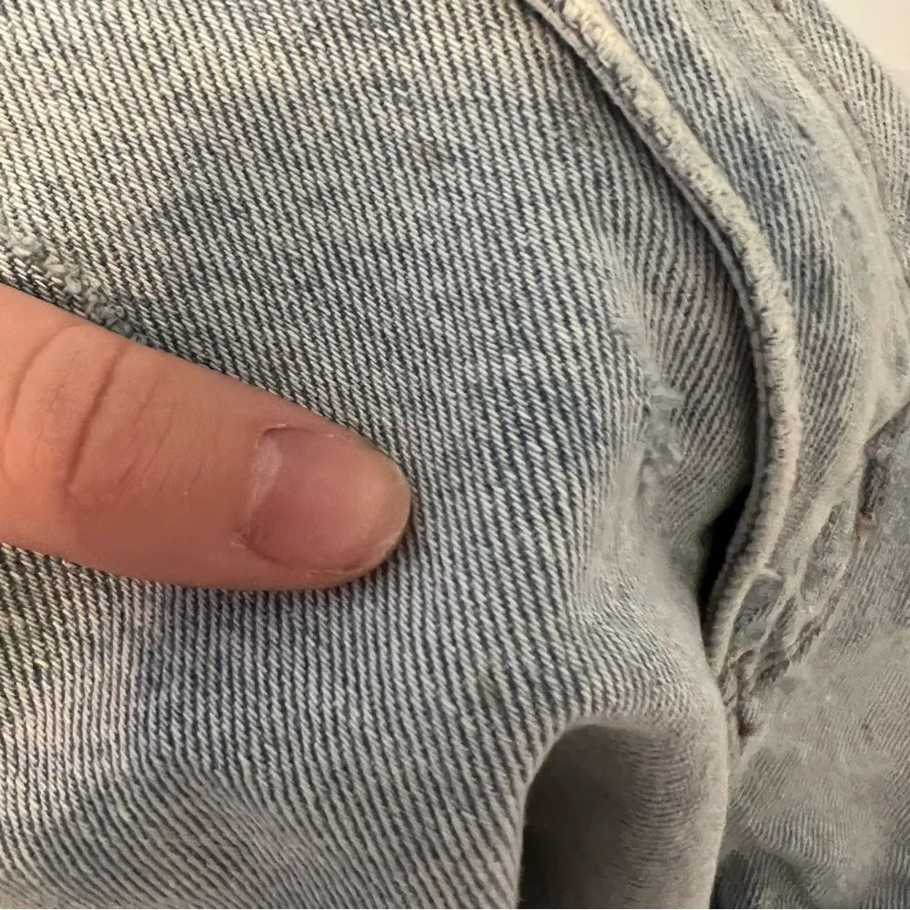 Rollas Dusters High Rise Slim Distressed Denim Jean Short in Layla Bleach Sz 29 - Image 13