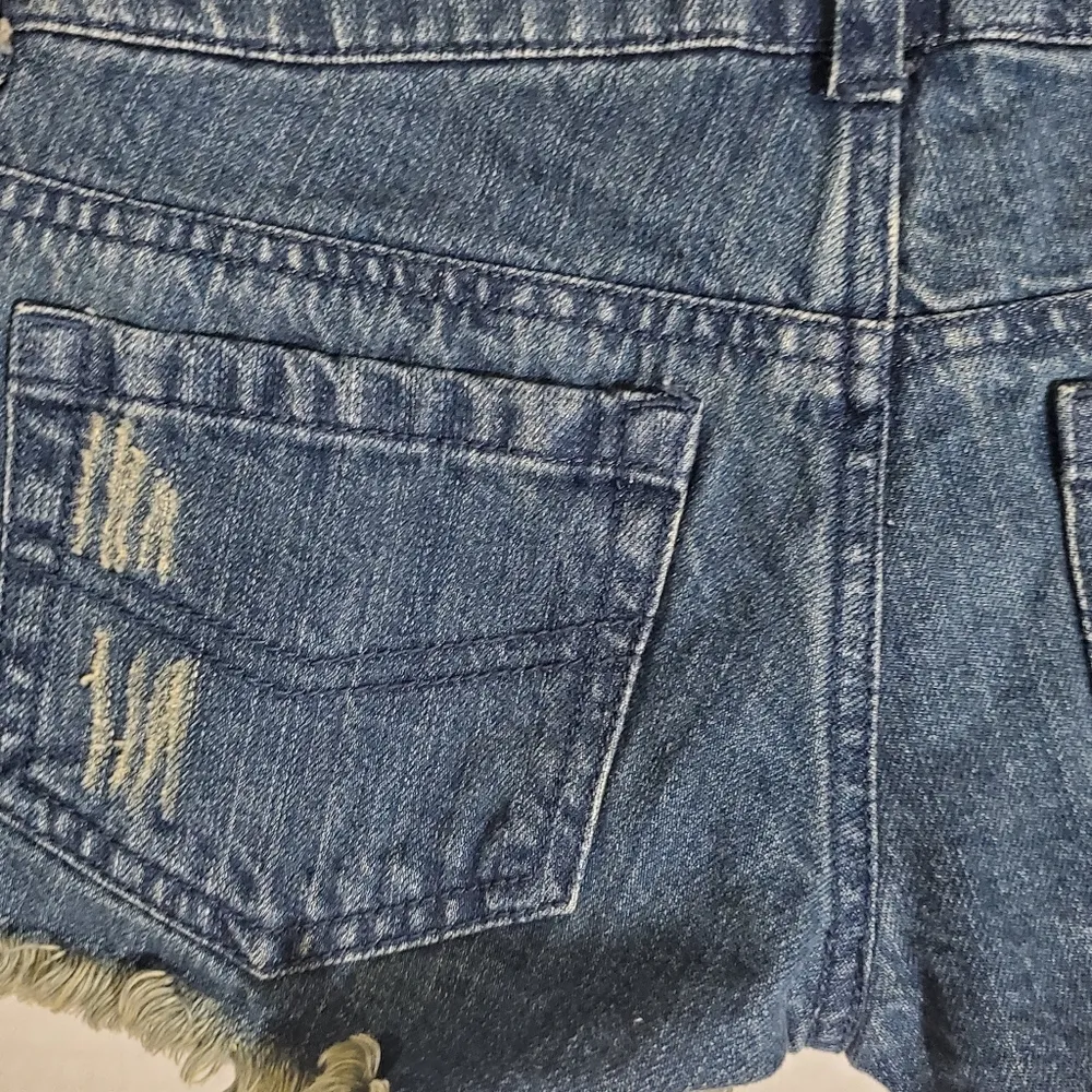 🔥SALE🔥O'Neill Multicolor Tribal Print Frayed Hem Shorts 0 - Image 6