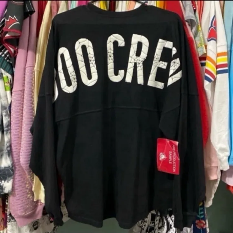 Disney parks boo crew spider web halloween glow in the dark spirit jersey M NWT - Image 2