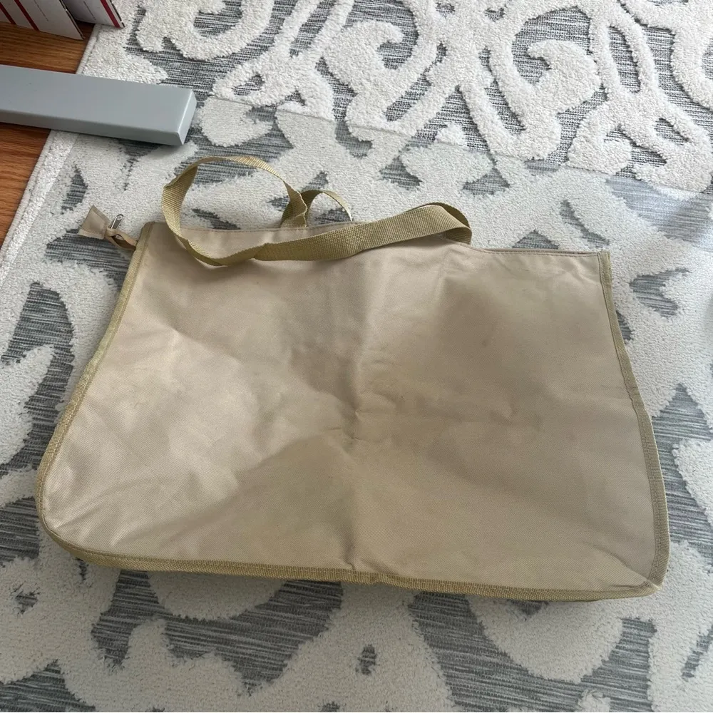 ⭐️ Tan Beige ‘No Problem Aruba’ Palm Tree Embroidery Large Zip Tote Bag NWT - Image 4