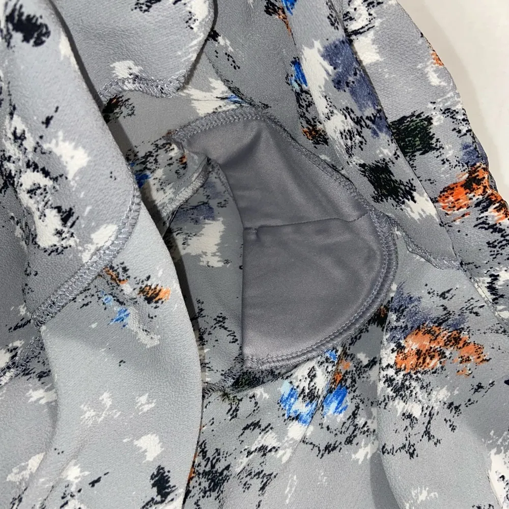 Like New Abstract Light Weight Blazer - Image 8