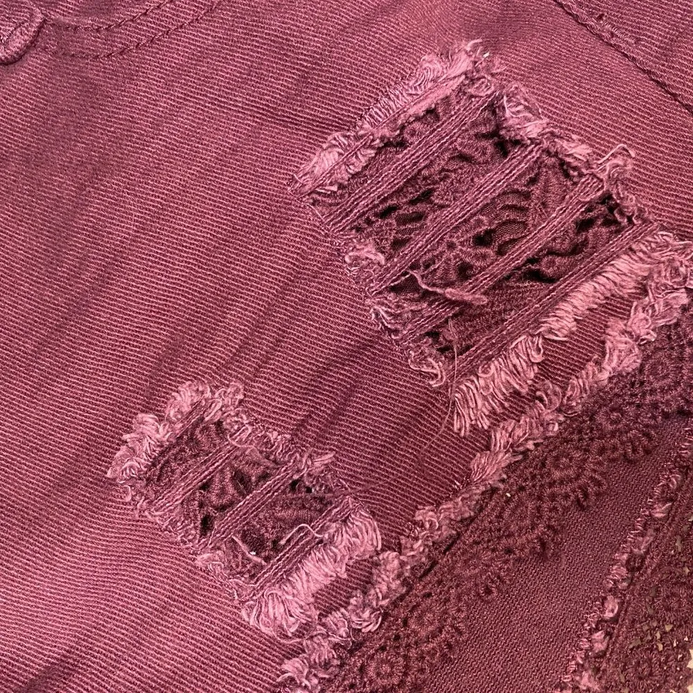 TILLYS Vanilla Star Maroon Distressed Lace Denim Jeans Jean Shorts - size 3 - Image 3