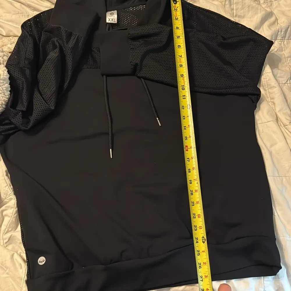 Senita Athletics Black Mesh Stretch Workout Hoodie with Side Pockets Size XXL - Image 8