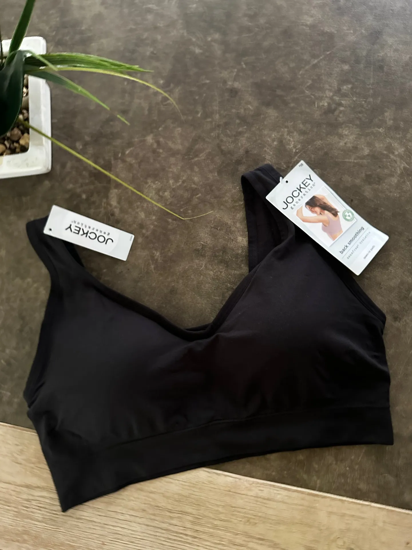 Jockey Women's Bra Seamfree Back Smoothing Bralette - Image 9