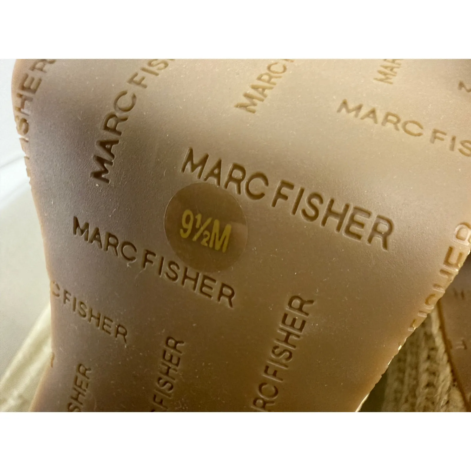 Marc Fisher Vetina Wedge Sandal Ivory Womens 9.5M - Image 8