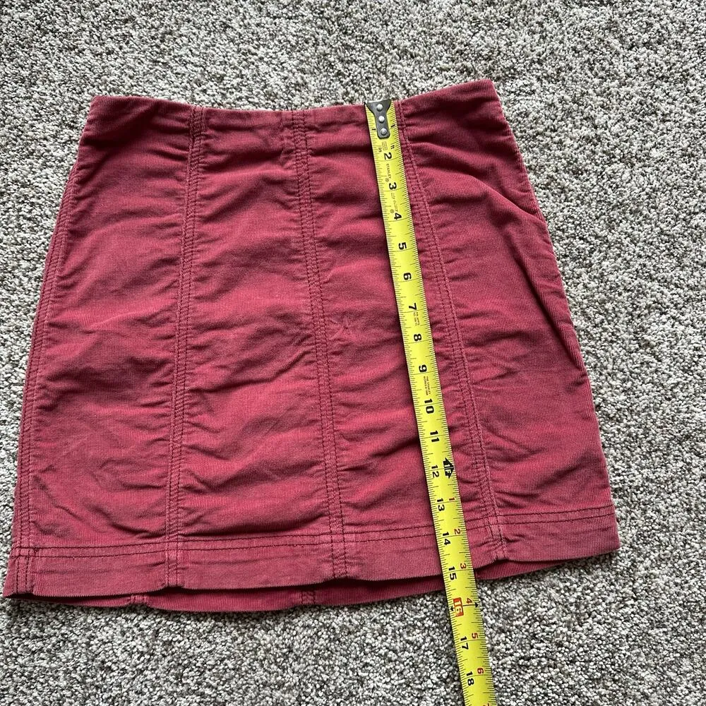 light red corduroy Modern Femme mini skirt size 6 - Image 6