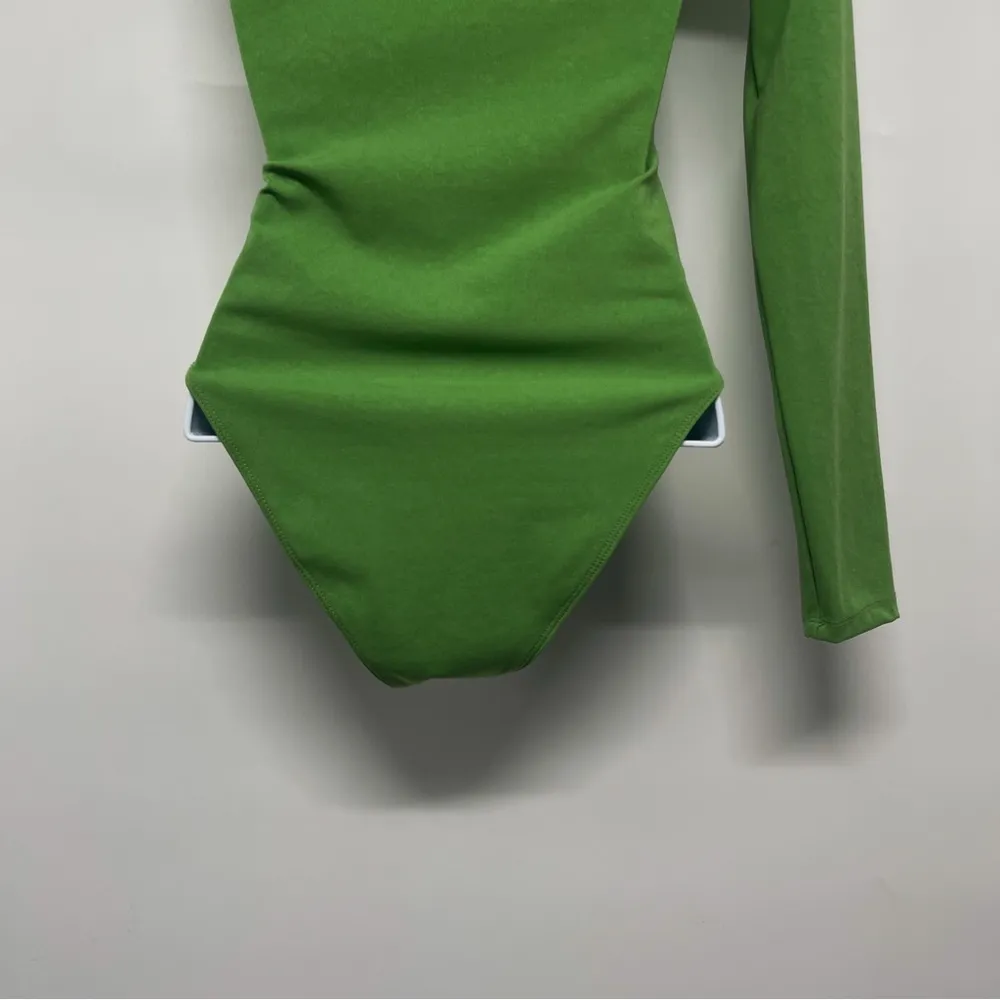Zara Cut Out Asymmetric Green Circle Ring Low Cut One Shoulder Bodysuit Green - Image 9