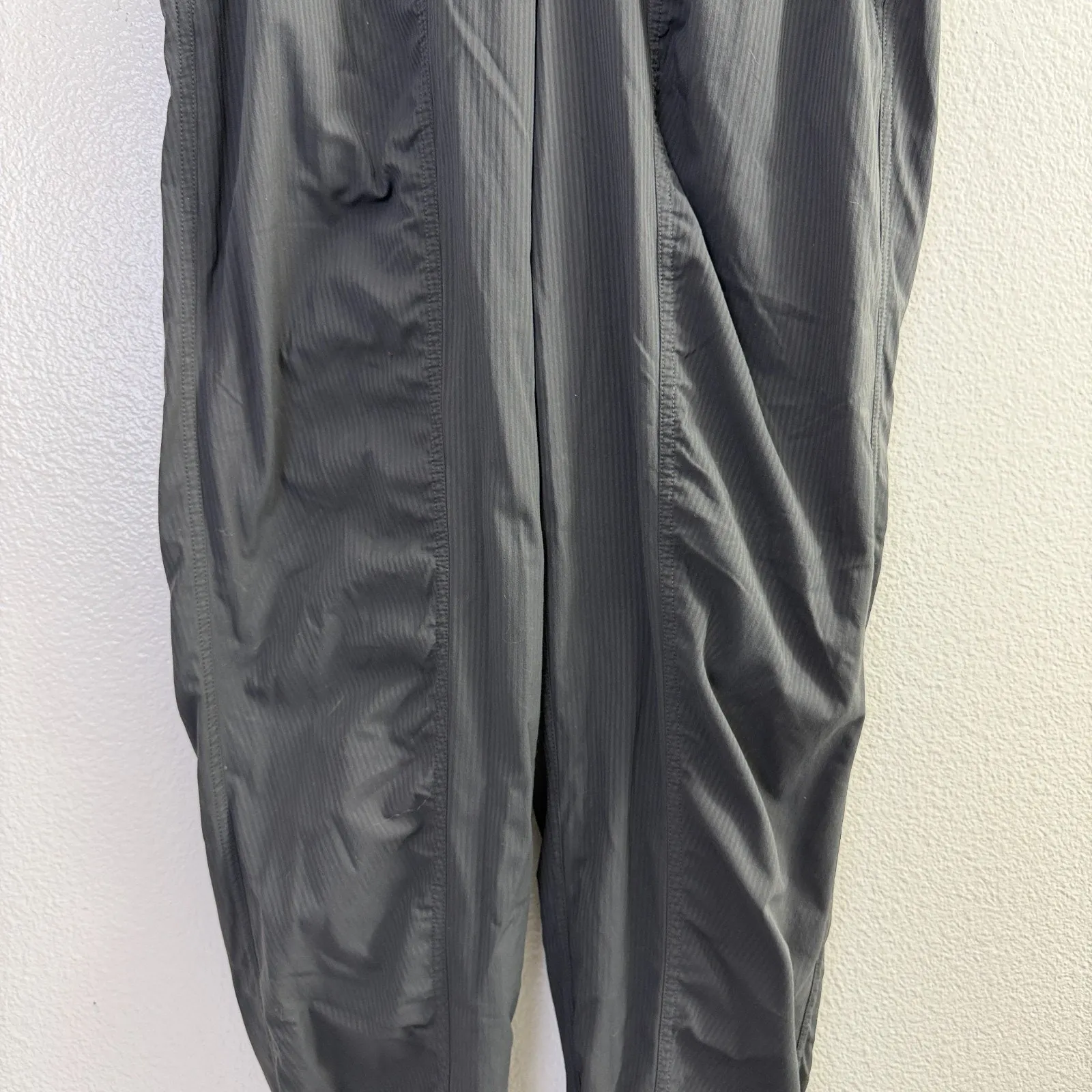 Lululemon Pants Womens 6 Gray Dance Studio MId Rise Jogger Pants Full Length - Image 3