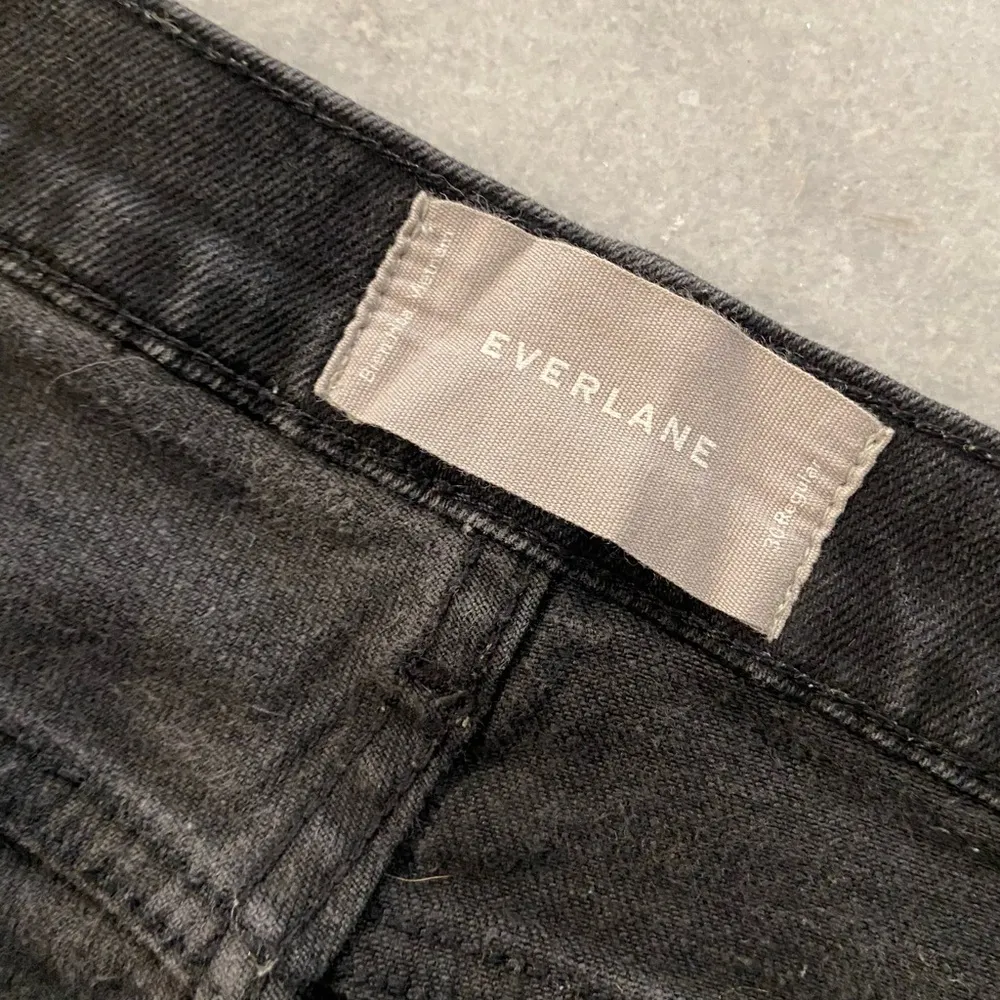 Everlane Size 30 Black Zip Up Stretch Cotton Denim Jeans Raw Hem Copped - Image 13