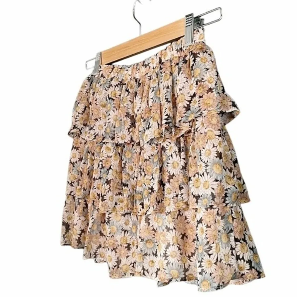NWT Laurella Tiered Pastel Daisies Spring Ruffled Mini Skirt Women’s Size S/M Green - Image 6