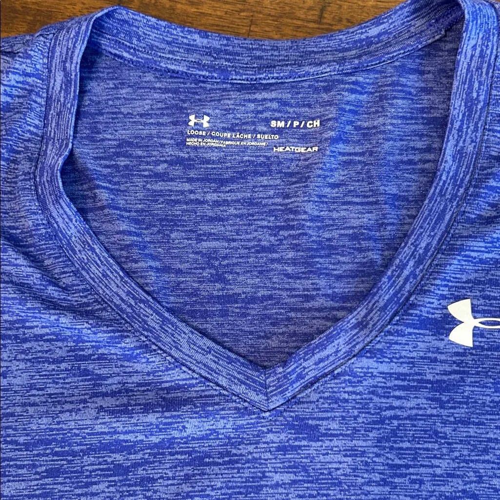 Under Armour Heat Gear Women's Performance Tops - Blue, Gray, Black & Purple EUC - Image 7