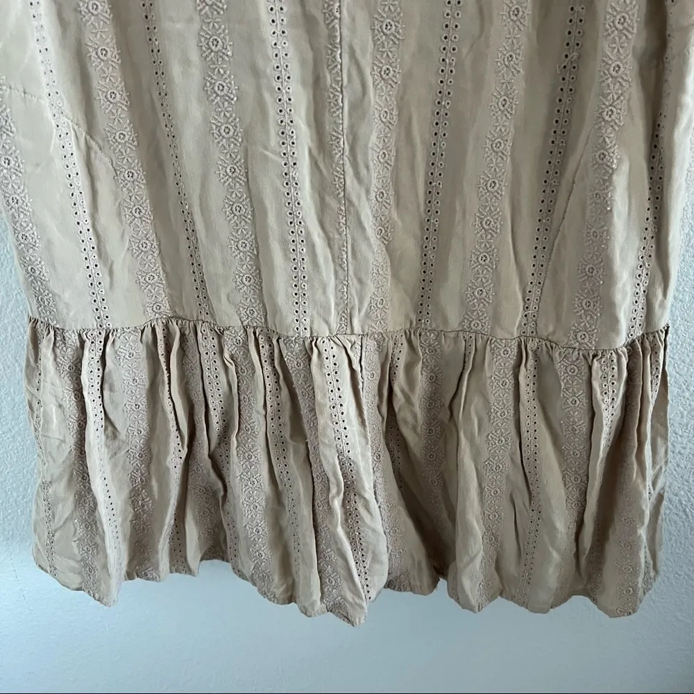 BCBGeneration Neutral Eyelet Lace Ruffle Shorts Playsuit Romper Jumpsuit Large - Image 4