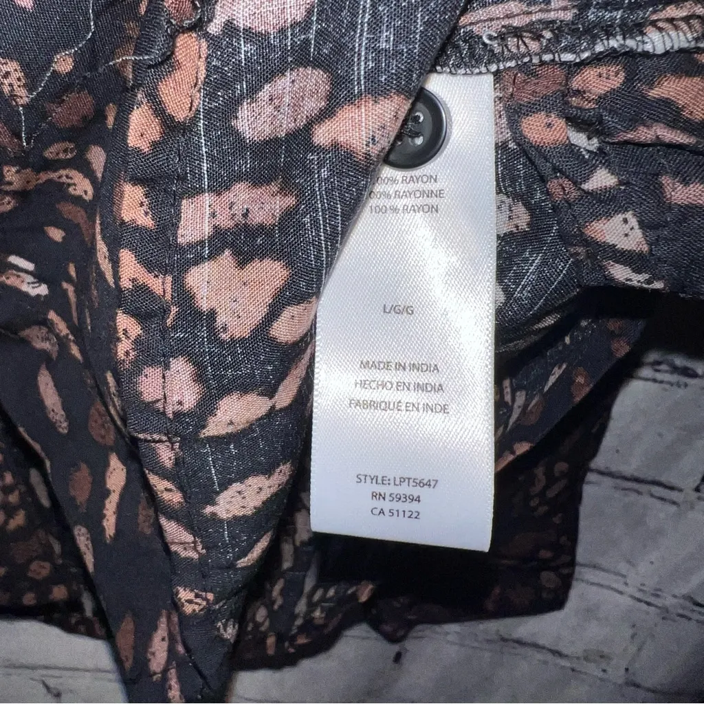 Beach Lunch Lounge Black and‎ Brown Print Button Down Long Sleeve Blouse Size Lg - Image 5