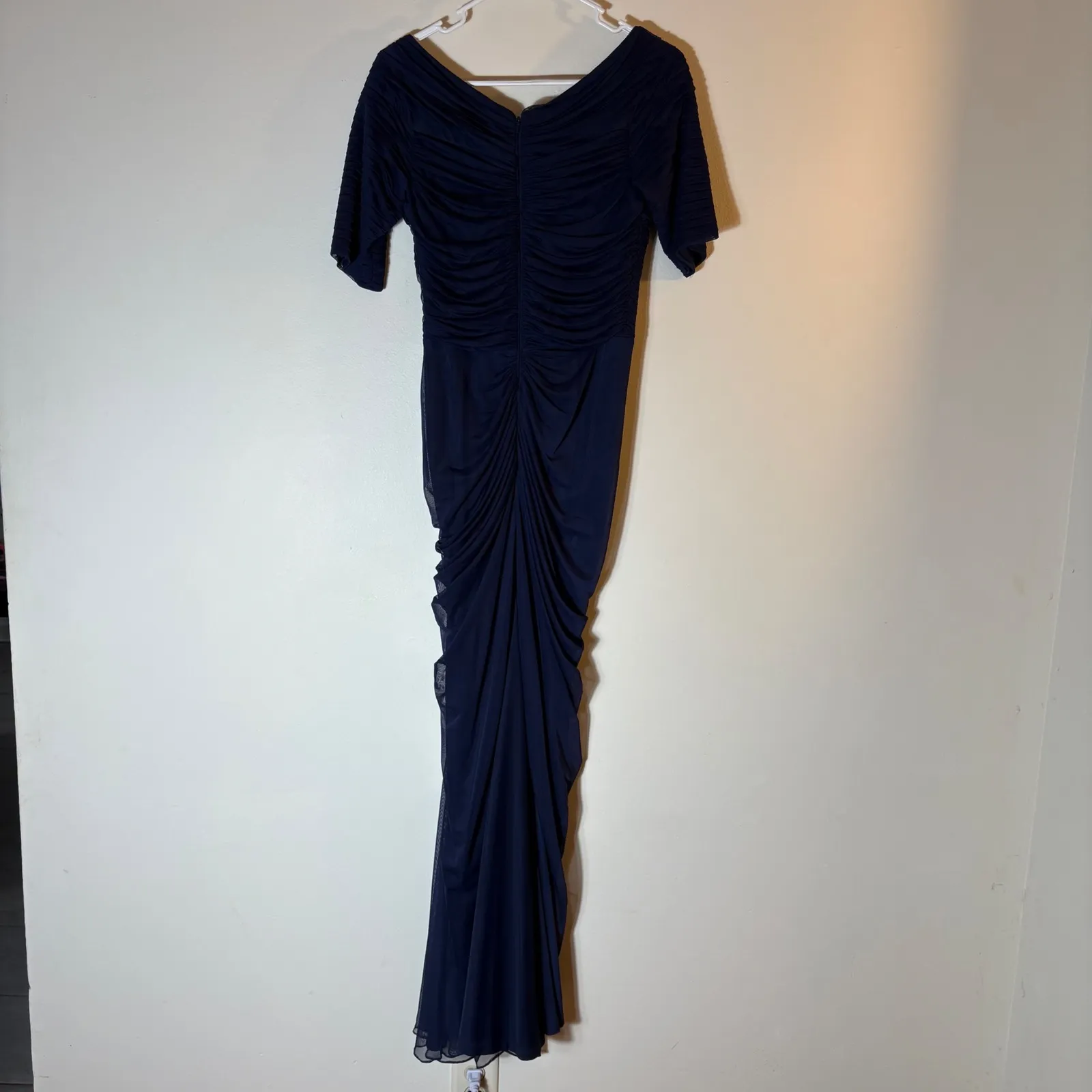 Tadashi Shoji Asymmetric Ruched Sleeve Gown Mesh Indigo/Navy‎ Size Small - Image 6