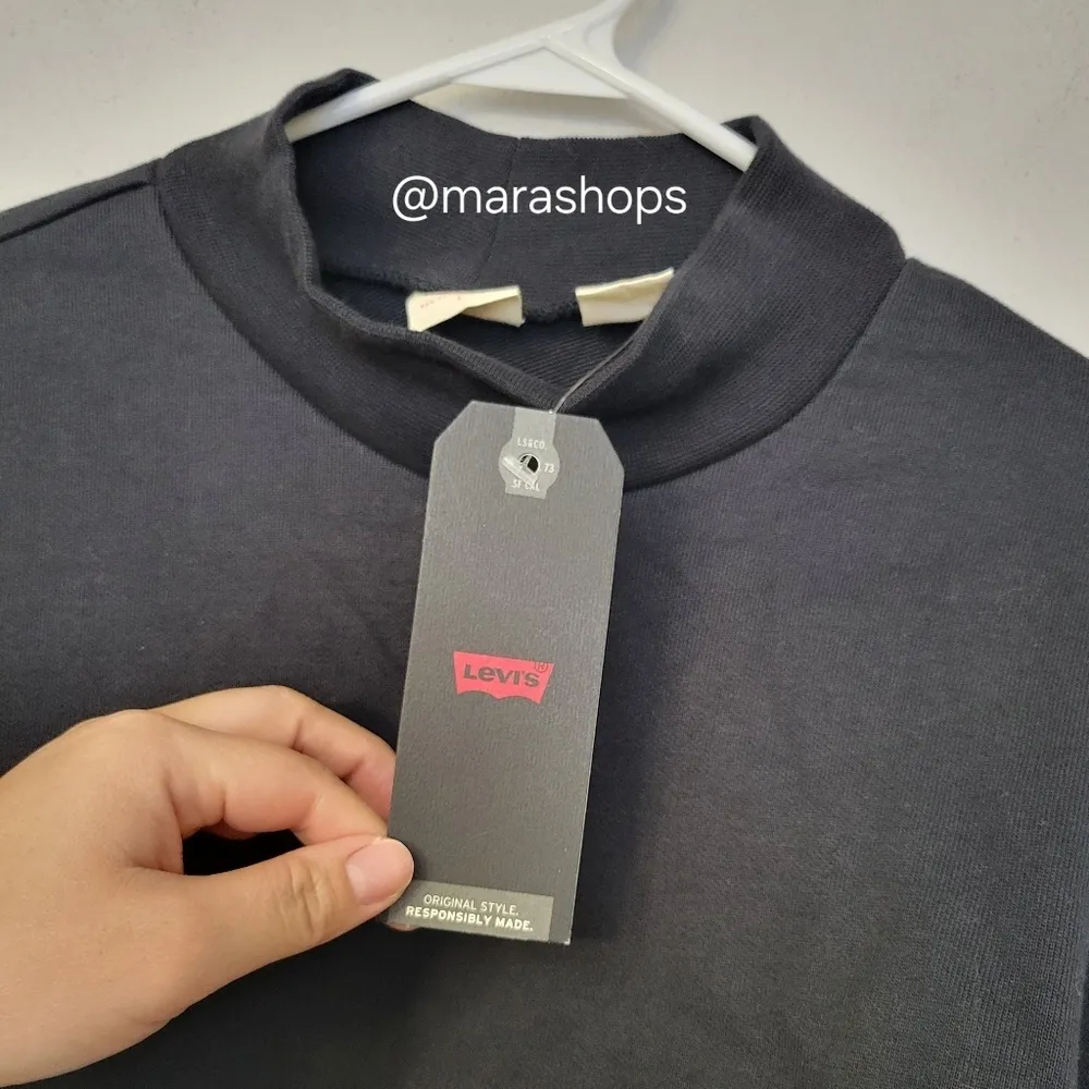 Levi's Black Mockneck Crop Sweatshirt - Image 4