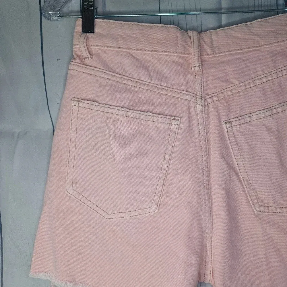 Zara Faded pink Jean shorts - Image 8