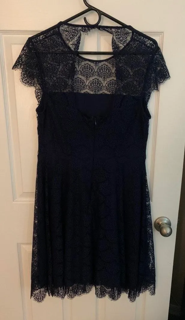 Kensie Mira Navy Blue Lace Keyhole Midi Dress - Image 3