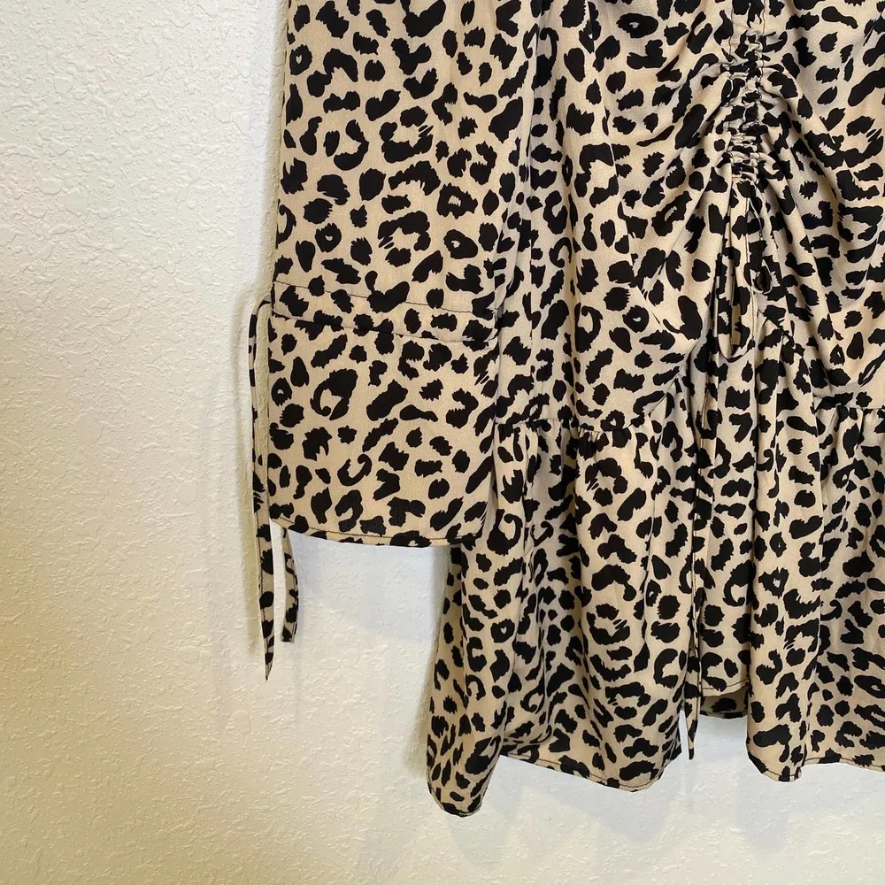 Maiyatang Sexy Leopard Print Dress V-Neck Ruched Dress NWT Sz Sm - Image 5