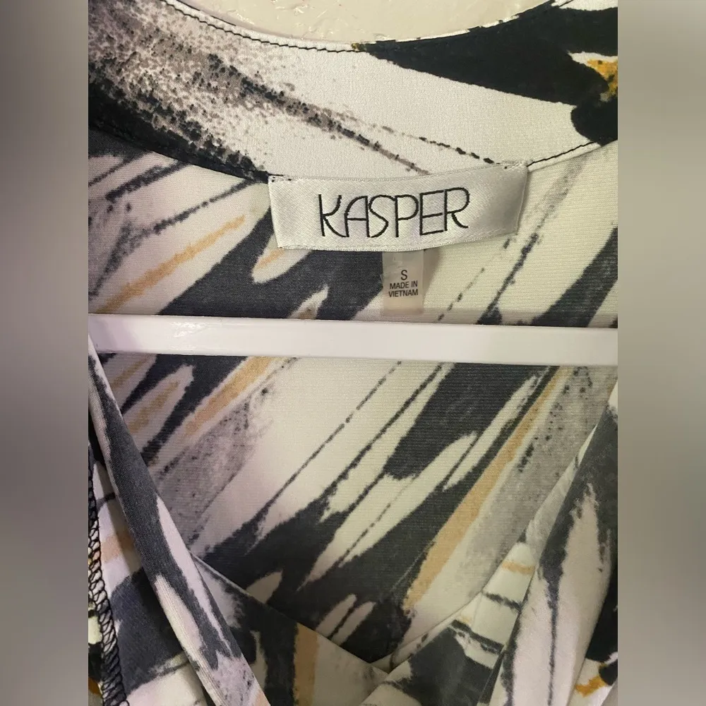 Kasper Women’s Blouse Cowl Neck Sleeveless Business Workwear Size Small - Image 2