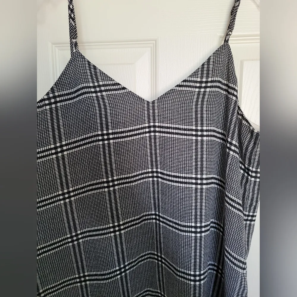 Banana Republic Women top - Image 3